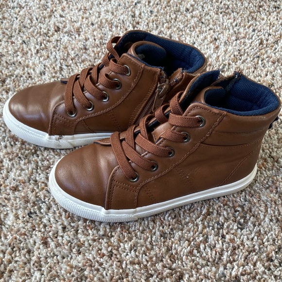 EUC toddler boys Cat & Jack boots - Picture 2 of 3